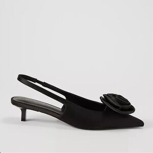 NWT Ann Taylor Pointy Toe Rosette Satin Slingback